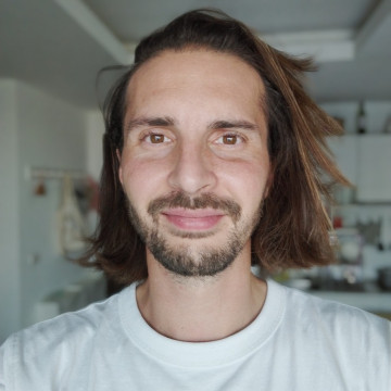 Eiman_Cazé
