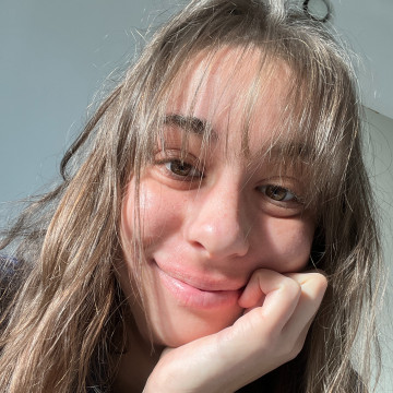 Chloé_Crochu