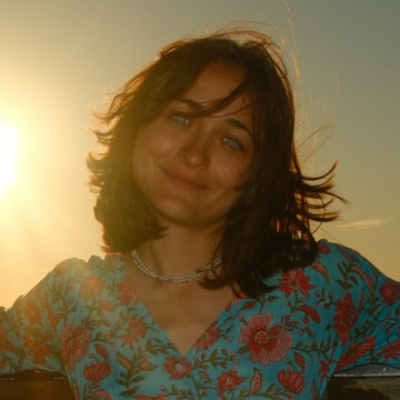Lola_Dubois Carmes